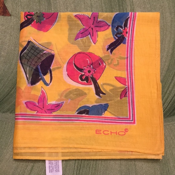 Colorful Echo brand scarf. - Picture 3 of 4